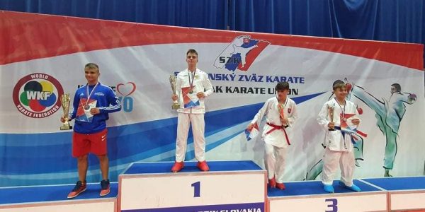 медали карате Цанев